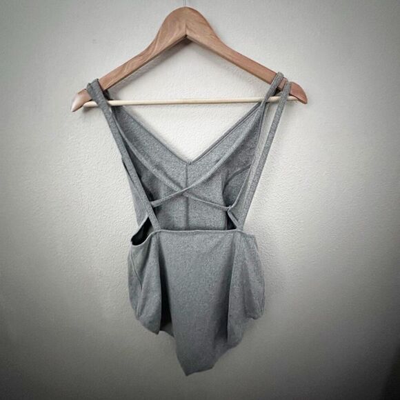 FREE PEOPLE FP MOVEMENT | Heather Gray Bodysuit Criss Croas Back | Size Medium - Picture 4 of 6